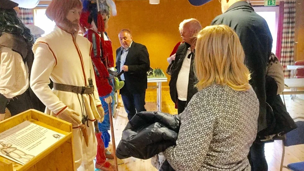 Det finns ett stort intresse kring det historiska. Det märktes tydligt under helgens Dacketour som kompletterades med en föreläsning om Dackeupproret. Foto: Privat