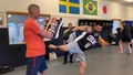 Här testar tidningens reporter thaiboxning: "Det suger" 