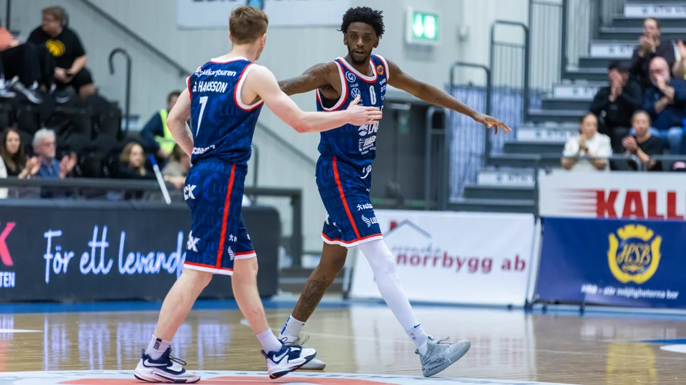 Gustav Hansson och Ticket Gaines. Två absoluta huvudfigurer när BC Luleå knep sin andra, raka seger på bortaplan mot Borås och förlängde därmed SM-semifinalspelet och en chans till en final.