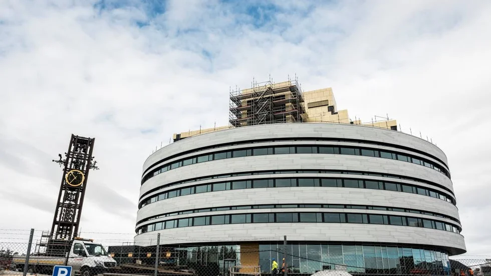 Nya stadshuset i Kiruna – men taket läcker in.