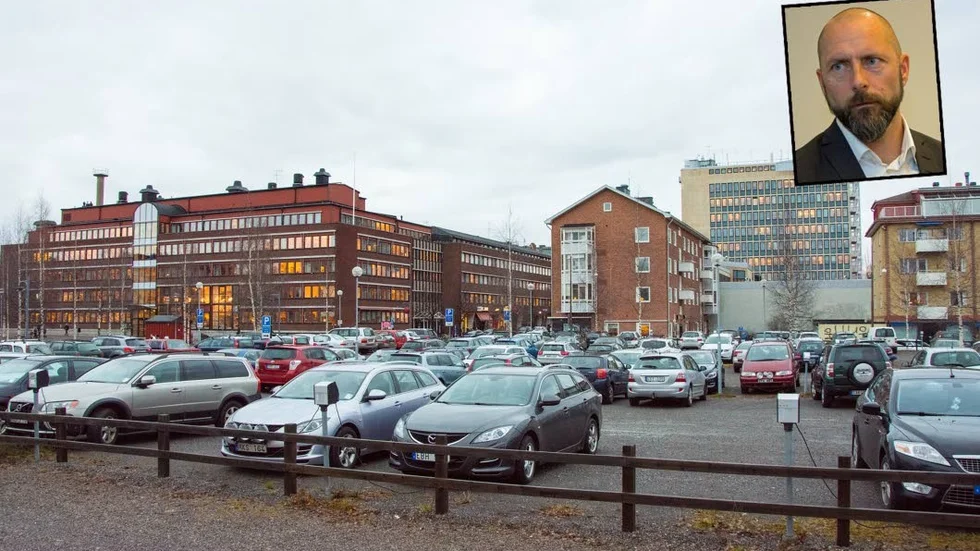 Ett kommunalt parkeringsbolag ska underlätta etableringar i Luleå. Frågan utreds av Roger Danell, vd för Luleå kommunföretag (infälld).