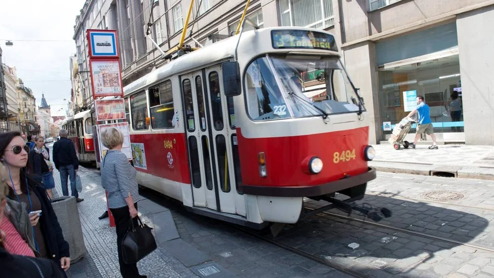 Spårväg uppfyller inte kraven på att vara innovativ och resurseffektiv, skriver Mats Åkerblom. Bilden tagen i Prag.