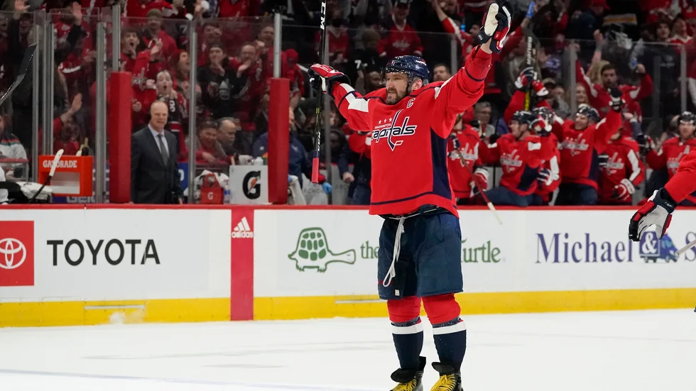 Alexander Ovejtkin firar sitt 767:e mål i NHL.