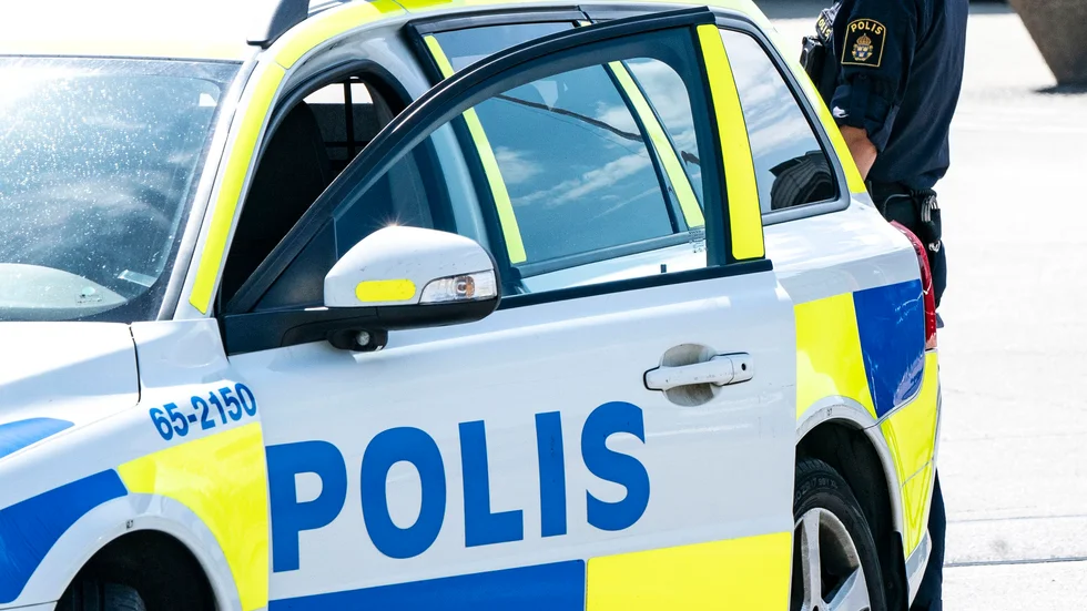 Mannen åtalas för sexuellt ofredande av en servitris i Vimmerby.