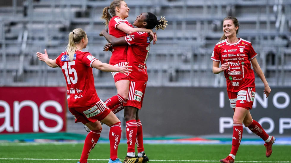 Piteåjubel under premiären mot Djurgården.