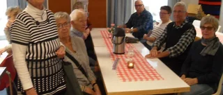 Radiorösten hördes på berättarkafé
