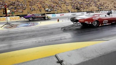 EM i dragracing, Tierp arena : närmast kameran 3 Adam Flamholc/Klagshamn, 7 Bruno Bader/Schweitz i Pro Modified