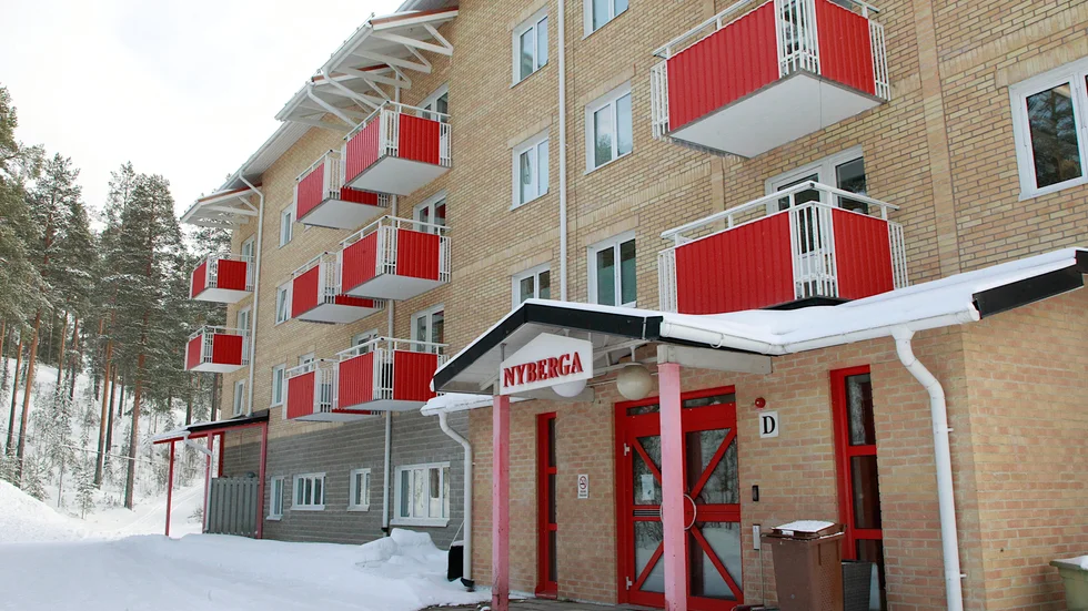 Nybergas D-hus utreds som möjlig förskola då detaljplanen kan tillåta det, dessutom finns samma närhet till åsen och skogen och ligger i direkt koppling till Lomtjärnsparken.