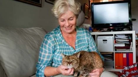 Barbro Gretener och katten N´tzu
