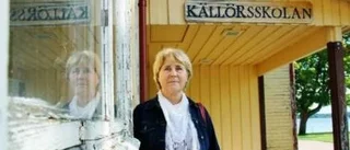 Starka protester när skola rivs