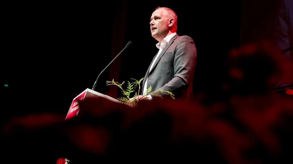 Strateg. Vänsterpartiets ledare Jonas Sjöstedt vid partiets kongress i Örebro.