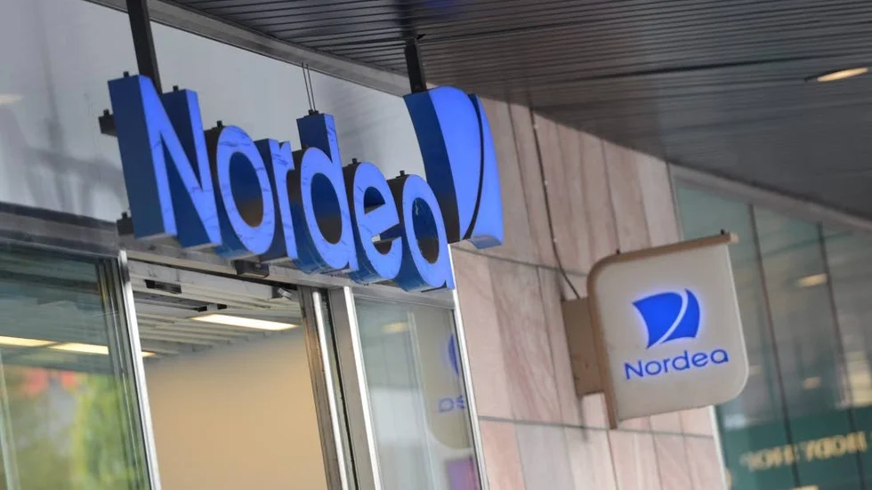 Nordea lägger ner flera kontor i länet.
