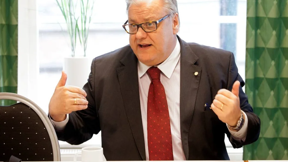 Stefan Carlsson. Förtroendet är förbrukat.
