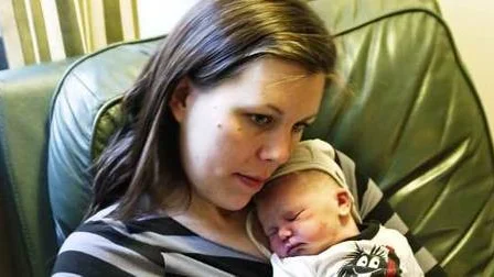 Anna och Jonas Hörnebro har fått en liten dotter.
