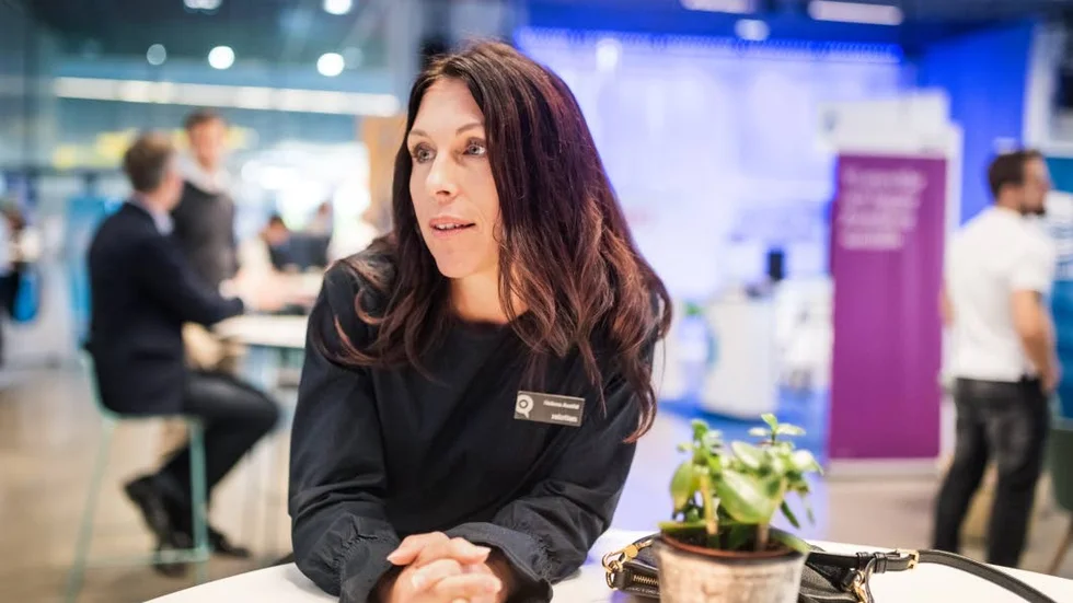 Relation har förnyat sitt koncept och genomför under torsdagen en kickstart på USIF Arena i Uppsala. På bilden vd Helena Axelid..