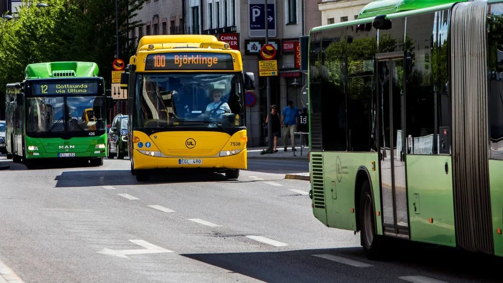 Ändringarna inom kollektivtrafiken är ofta verklighetsfrämmande skrivbordsbedömningar, skriver bussförarna Jafar Sarehkhani, Björn Magnusson, Per Benker, Fahri Ulusoy och Matilda Sennerfeldt