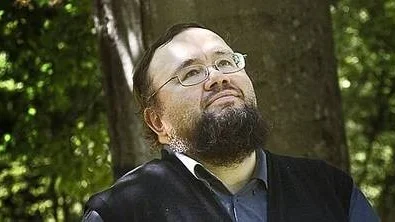 Det finns många spår av förtröstan och stillhet i Torsten Petterssons nya diktsamling.