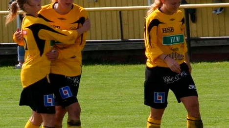 Guskspelarna Fanny Anderrson, Mikaela Bengtsson och Annika Högberg.