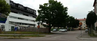 Sjuvåningshus krymper skolgård