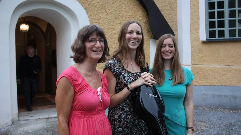 Musiker. Trio Bendz bjuder på en musikalisk blandning av klassiskt, visor, jazz och klingande sommarpsalmer i Sparrsätra kyrka den 13 augusti.