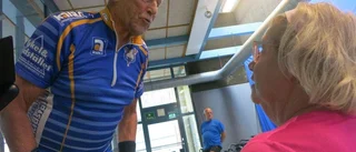 Nu 80-årige Svante leder spinningpass