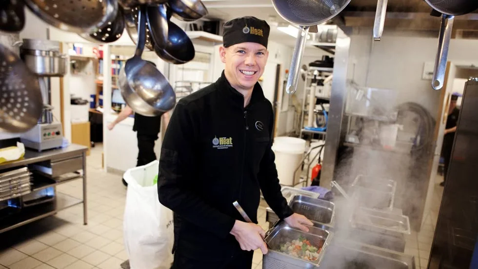 Kögaren Daniel Wärnmark har drivit Restaurang Heat i Boländerna sedan 2008. Nu kommer han även att servera hungriga lunchgäster på Akademiska sjukhuset.