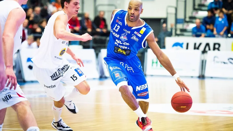 Steget efter. Anton Gaddefors var en av tre som blev utfoulade i förlusten mot LF.