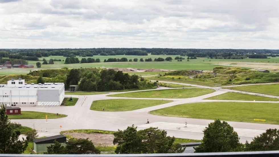 Ärna rustas upp, Uppsala Garnisonen, flygplats