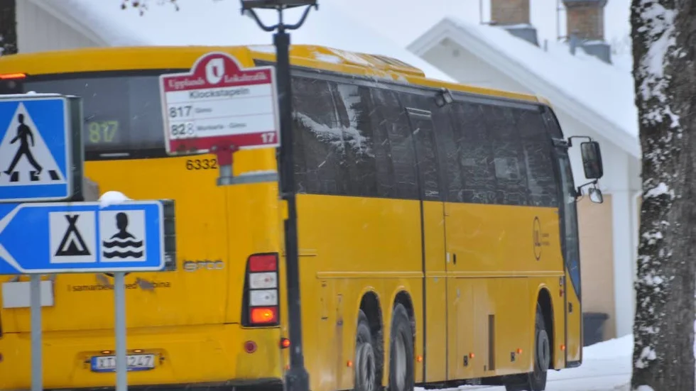 Inget gratisåkande. En majoritet av politikerna i kommunstyrelsen i Tierp säger nej till gratis bussåkande för ungdomar efter skoltid av kostnadsskäl.