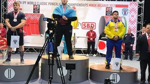 Mehmet Kaya har tagit en ny VM-medalj i styrkelyft i Minsk i Vitryssland. Foto: Privat