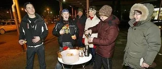 Bullar, bensin och bränt gummi i Björklinge