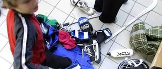 Bandyskola lockar barn från hela stan