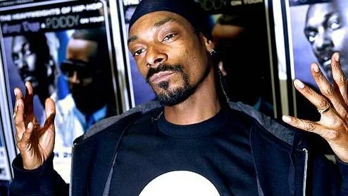 Snoop Dogg vet hur man håller låda såväl på scen som utanför.