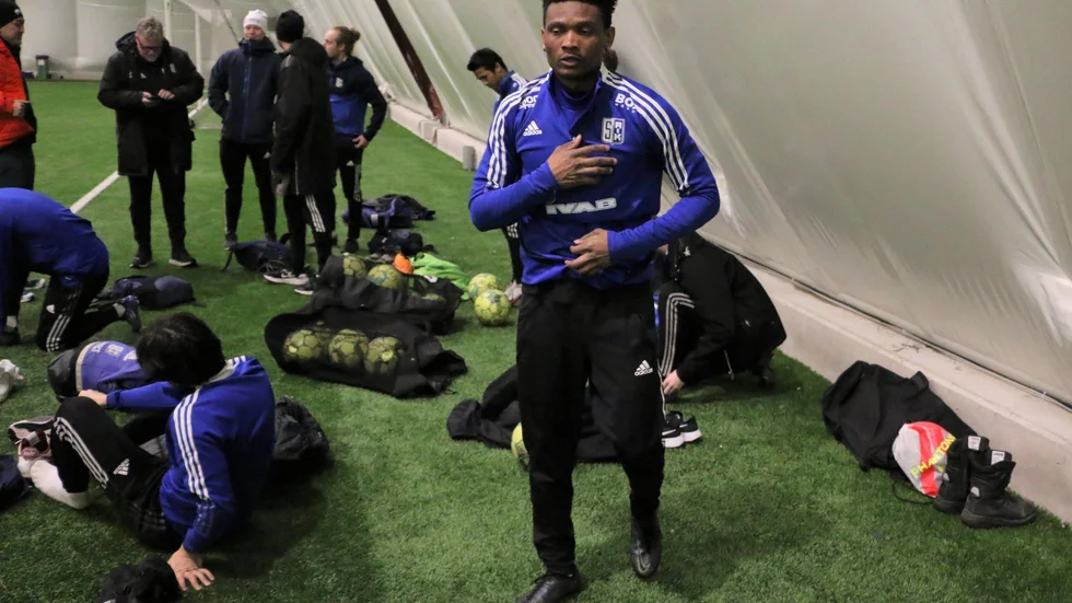 Ovie Richard Siso flydde kriget i Ukraina och kom till Piteå i mars. Där hittade han snabbt hem i Storfors AIK:s fotbollslag. (Arkivbild)