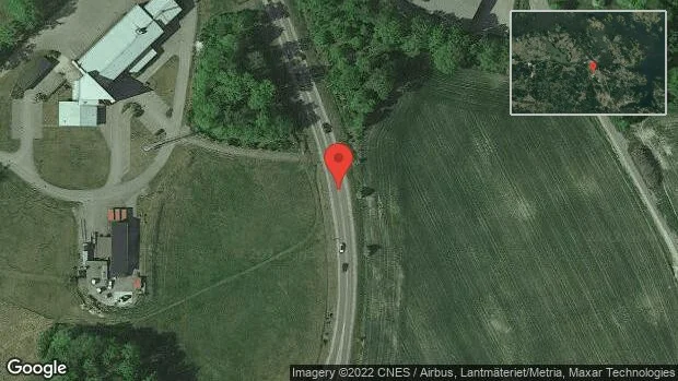 Lastbil stillastående på väg 900