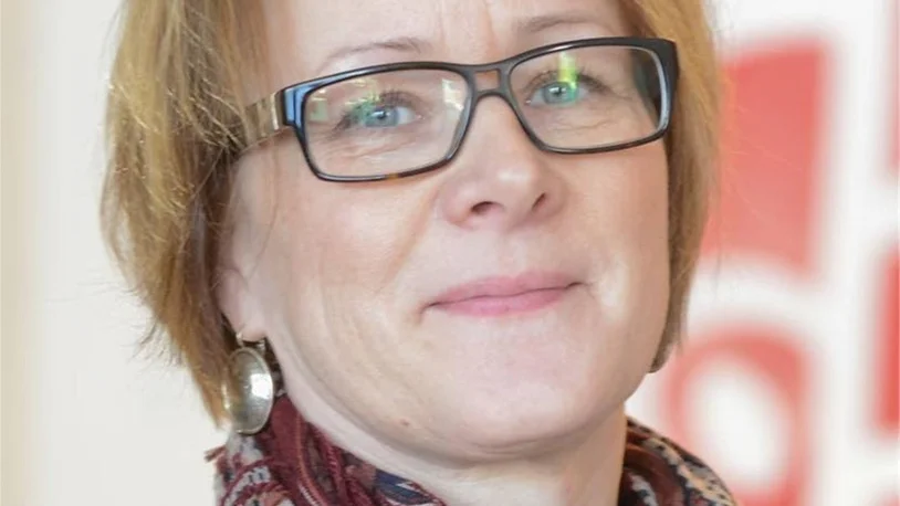 Maria Stenberg, vice ordförande i LO-distriktet i Norra Sverige, oroas av nedprioriteringen av arbetsmiljöarbetet.