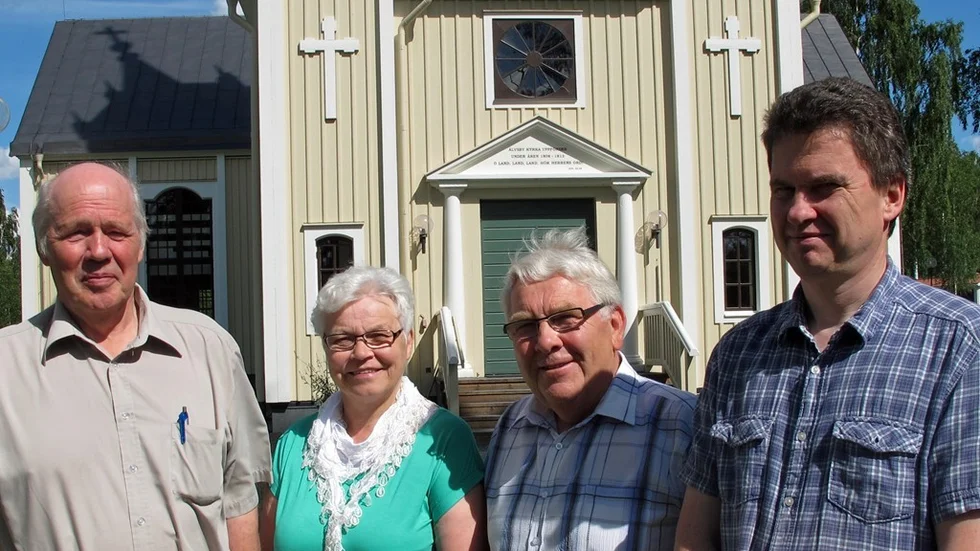Älvsbycentern har påbörjat arbetet inför höstens kyrkoval, även denna gång i lokal samverkan med Kristdemokraterna. I kyrkovalsgruppen ingår från vänster Rolf Nilsson, Inga Sandström, Greger Andersson och Nils Sundström. På bilden saknas Gun-Britt Johansson.
