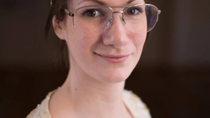 Hon besegrade cancern som barn. Nu  arbetar Cecilia Fellenius för Barncancerfonden.