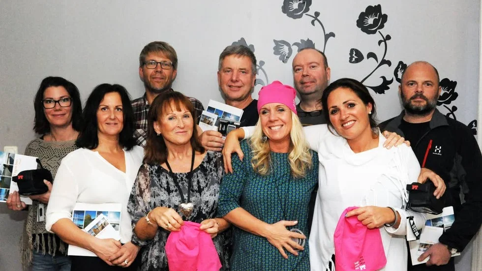 Alla deltagare är vinnare. Samtliga har gjort en beundransvärd prestation, främre raden från vänster: Kathrine Ögren, Ulla Holmström, Eva Lundqvist, Linda Lundgren. Den bakre raden: Jennie Vikberg, Christer Lindström, Tore Westerberg, Mats Berg och Peder Ögren. På bilden saknas Madeleine Risberg.