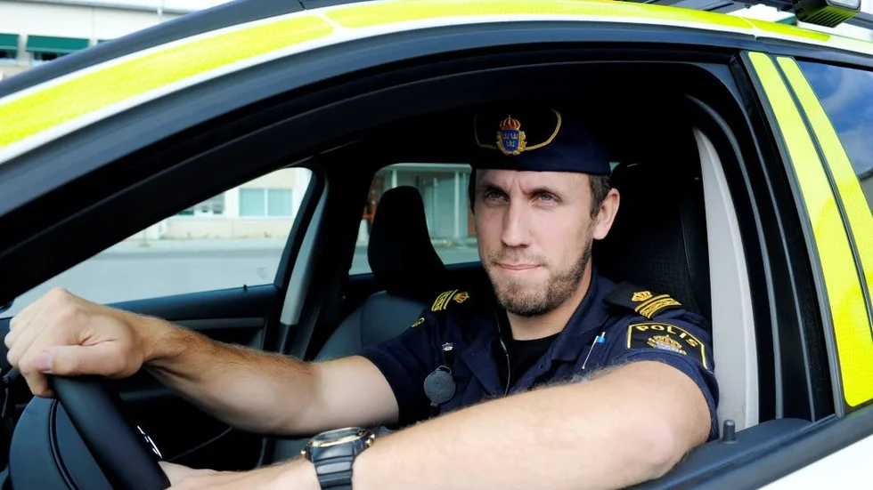 Jonas Sköld, gruppchef i Piteå, menar att föräldrarna har ett stort ansvar och att man sak prata om situationen hemma.