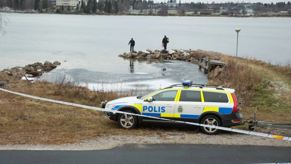 Den dramatiska inledningen då kroppsdelar hittades vid Kalix älv ledde i förlängningen mot en man som nu sittar anhållen på sannolika skäl misstänkt för mord. (Arkivbild)