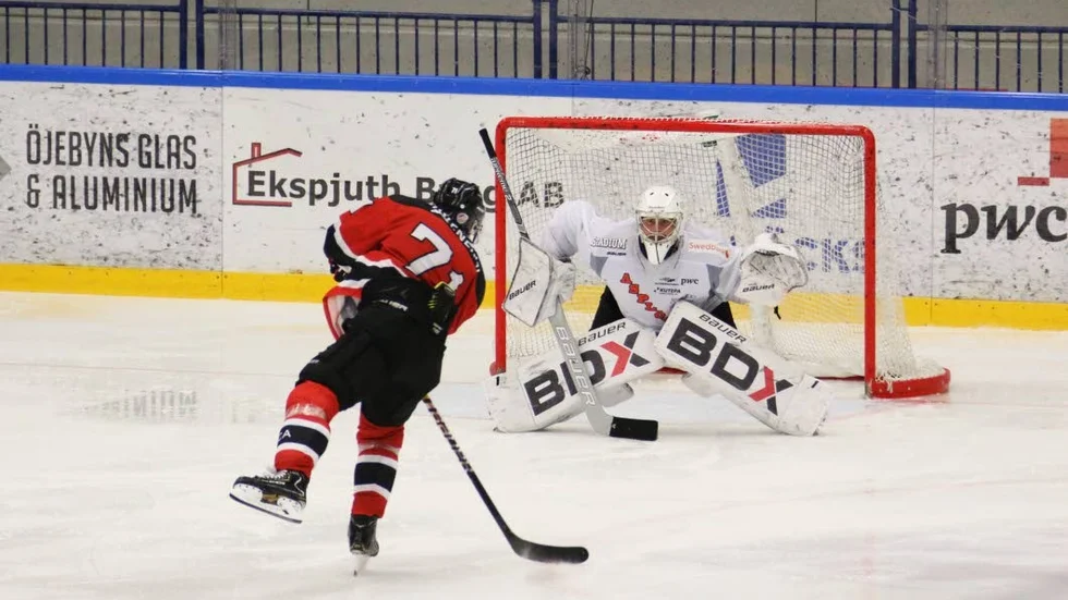 Piteå mötte Asplöven i hockeyettan norra. Nu har klubben gått i konkurs.