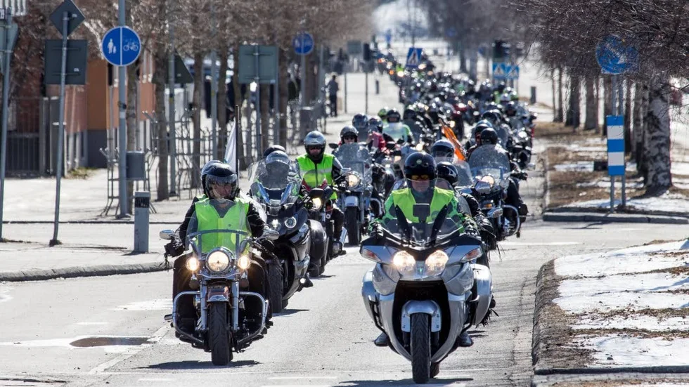 Maria Wedin menar att många motorcyklister är ringrostiga efter att inte ha kört på många månader och bilisterna har under vintern glömt bort att uppmärksamma motorcyklar i backspegeln. (Arkivbild)