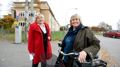- Vi känner oss både glada och stolta att det nya kvinnoboendet Elsa nu är invigt och klart att börja användas, sa S-politkerna Li Teske och Iréne Lindén som var med på invigningen.
