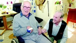 Utan Kuno Johansson hade både Orvar Carlsson och de andra boende på Hårstorpsgården fått en rejäl hyreshöjning. Nu slipper man den sedan Kuno uppmärksammat Hyresnämnden på hur Finspångs kommun tänkt sig att hyreshöjningen skulle gå till.
FOTO: TITTI OLOVSSON