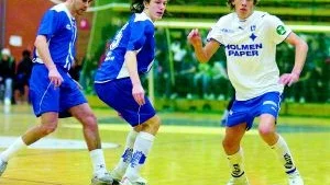 IFK Norrköping tog sig planenligt vidare i Smedbys cup i Mässhallen. Här besegrar man Svärtinge med 3-1. Foto: Anita Kjellberg