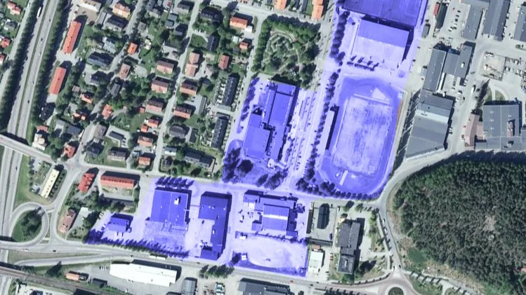 Det lilamarkerade området ska ingå i utredningen, det omfattar Eddahallen, Norrvalla Idrottsplats samt tomten där Skelleftebuss varit. 