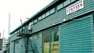 En 38-årig lärare från Norrköping har dömts till fem och ett halvt års fängelse för grovt narkotikabrott. Mannen, som dömdes för att ha sålt kokain, drev tillsammans med en kompanjon en svartklubb i Blå huset i Norrköpings hamn.
FOTO: JANNE FORSBY/ARKIV