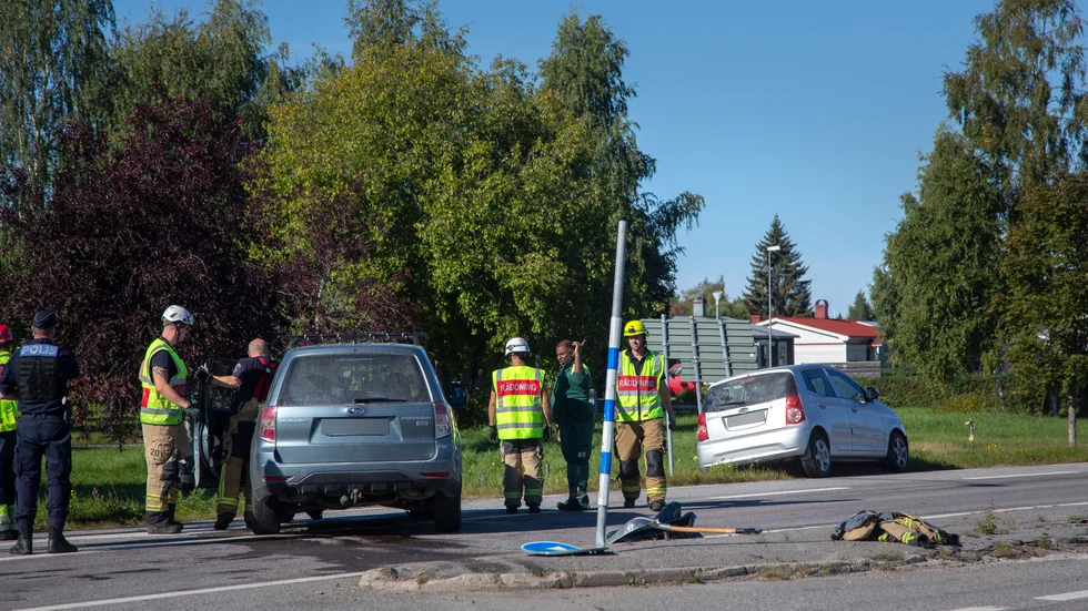 En trafikolycka inträffade i Öjebyn vid lunchtid.