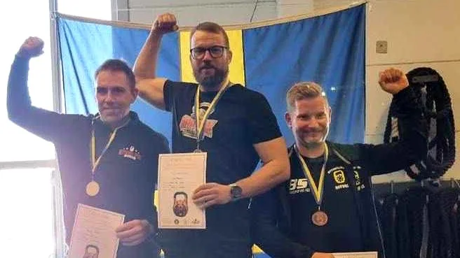 Jan Pettersson, från Piteå, vann dubbla SM-guld i Örebro. "Jag är såklart jättenöjd". 